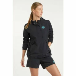 Umbro Pro Training Hooded Travel Cagoule For Female