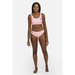 Umbro Printed Cropped Top & Bikini Set For Female 12 Umbro Printed Cropped Top & Bikini Set For Female -Cheap Skechers Shop unnamed file 242